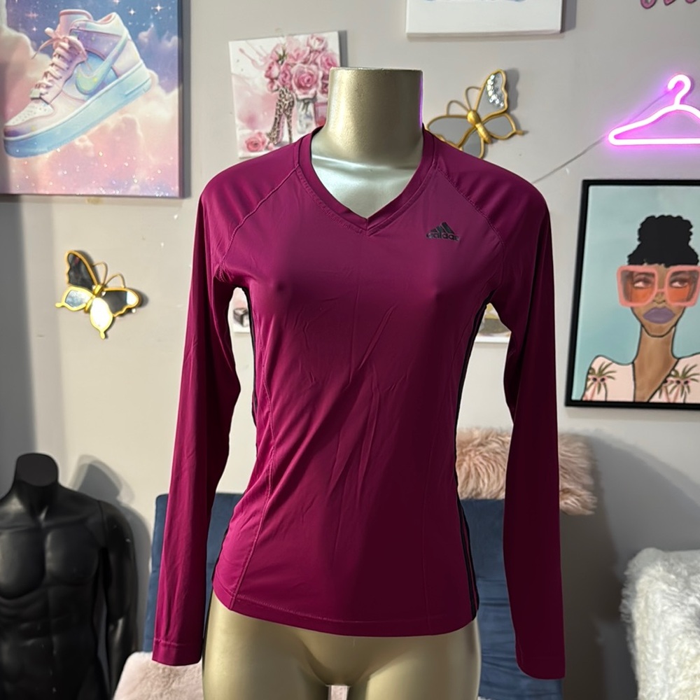 Adidas Pink Fitted V-Neck Jersey size small
